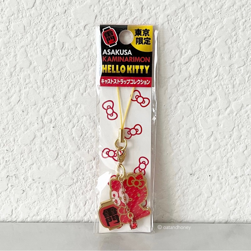 Sanrio Hello Kitty 86 Asakusa Kaminarimon Phone Charm